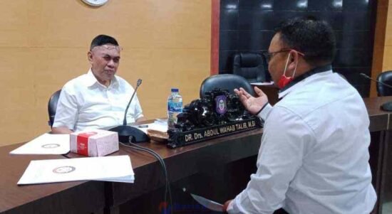 Ketua Komisi 1 Deprov Gorontalo, Abdul Wahab Talib menggelar uji kepatutan kepada calon anggota KPID
