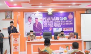 Anas Jusuf Saat Membuka Pemaparan Sentralisasi Layanan Internet( Foto: Arif)