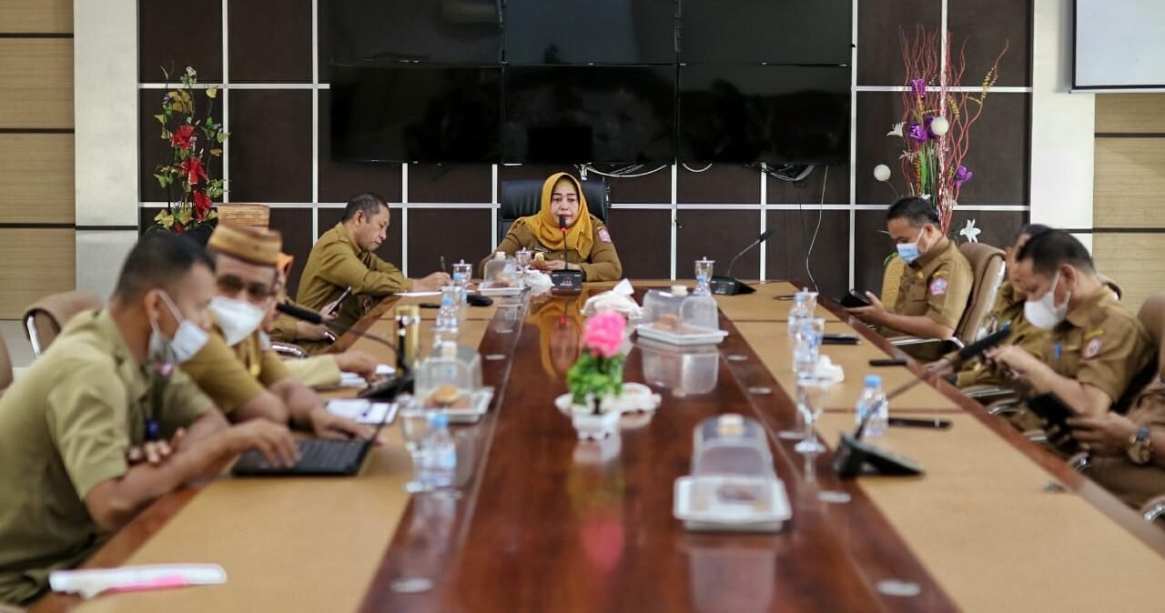 Wakil Bupati Suharsi Igirisa pimpin rapat persiapan HUT Pohuwato Ke-19