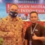 Foto : Ronal Tine (Kanan) bersama Ketua Umum JMSI