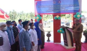 Bupati Boalemo, Anas Jusuf saat kukuhkan pengurus forum kabupaten sehat