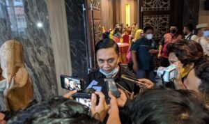 Ketua Komisi I DPRD Provinsi Gorontalo, A.W Thalib saat diwawancari awak media