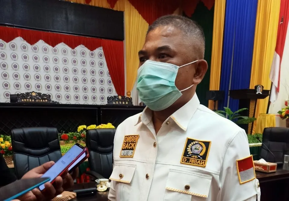 Ketua DPRD Pohuwato Nasir Giasi