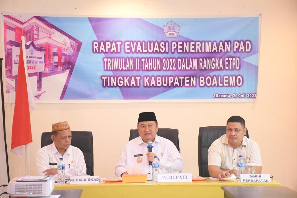 Penjabat Bupati Boalemo, Dr. Drs. Hendriwan, M.Si