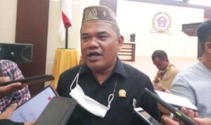 Ketua DPRD Nasir Giasi