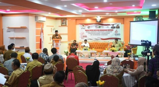 Penjabat Bupati Boalemo, Dr. Drs. Hendriwan, M.Si., Saat Membuka Rakor Penanggulangan Kemiskinan