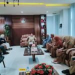 Penjabat Bupati Boalemo, Dr. Drs. Hendriwan, M.Si., Saat Menerima Tim 9 Pengawalan Penataan Ibu Kota Tilamuta