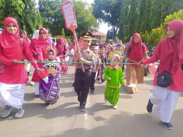 Peserta Karnaval HUT RI Ke 77