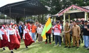 Penjabup Boalemo, Hendriwan Saat Melepas Peserta Lomba Gerak Jalan