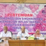 Sekda Boalemo dan Asisten II Saat Mengikuti Rakor Pengendalian Inflasi Daerah