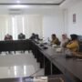 Komisi II DPRD Provinsi Gorontalo menggelar rapat kerja menindaklanjuti aduan peternak