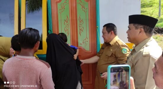 Penjabat Bupati (Penjabup) Hendriwan meresmikan Program pembangunan rumah sejahtera Badan Amil Zakat Nasional (BAZNAS) Kabupaten Boalemo, bertempat di Desa Pangi.