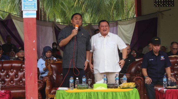 Penjabup Boalemo Hendriwan Bersama Rachamt Gobel Anggota DPR RI