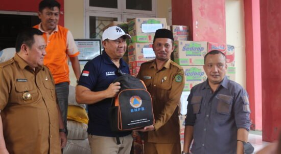 Bantuan kemanusiaan tragedi banjir bandang yang menimpa masyarakat Kabupaten Boalemo beberapa waktu yang lalu terus berdatangan