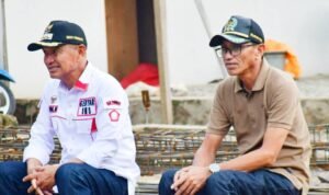 Yunus Usman bersama Bupati Saipul Mbuinga (Sumber fb Yunus Usman)