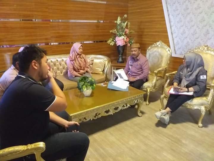 Owner Pulo cinta Jòshua melakukan koordinasi bersama Sekretaris Daerah Boalemo, Sherman Moridu terkait pengelolaan pulau Molipunggulo dan pulau Lipodo  di desa Bajo