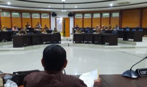 Deprov menggelar rapat bersama Dinas Pertanian se-provinsi Gorontalo terkait pemanfaatan kartu tani