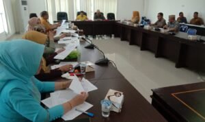 Dewan Perwakilan Rakyat Daerah (DPRD) Provinsi Gorontalo menggelar rapat kerja Badan Musyawarah (Banmus) terkait angenda kerja Dewan Provinsi (Deprov) Gorontalo yang mengalami perubahan.