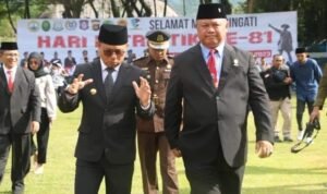 Wakil Ketua DPRD, Kris Wartabone bersama Penjagub Gorontalo
