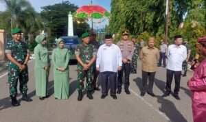 Penjabup Boalemo Hendriwan didampingi Sekretaris Daerah Sherman Moridu saat menerima kunjungan kerja Danrem 133 Nani Wartabone