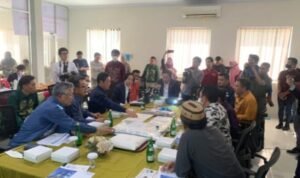 Delegasi Prefektur Ehime saat mengunjungi PT. Royal Coconut di Desa Ombulo, Kecamatan Limboto Barat, Kabupaten Gorontalo