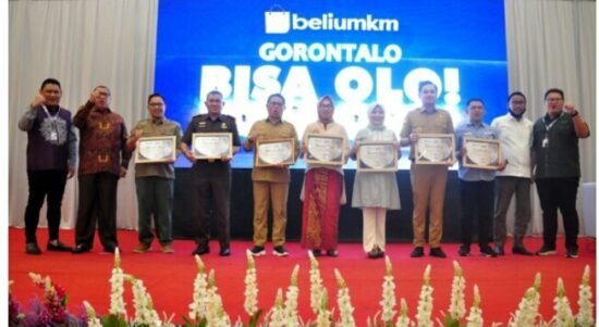 Penjabat Gubernur Hamka Hendra Noer meminta produk dalam Negeri atau lokal dapat termanfaatkan dengan baik