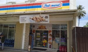 Toko Indomaret tempat Moh Rivaldi Abdullah bekerja sebelum dugaan pemecatan lisan keluar.