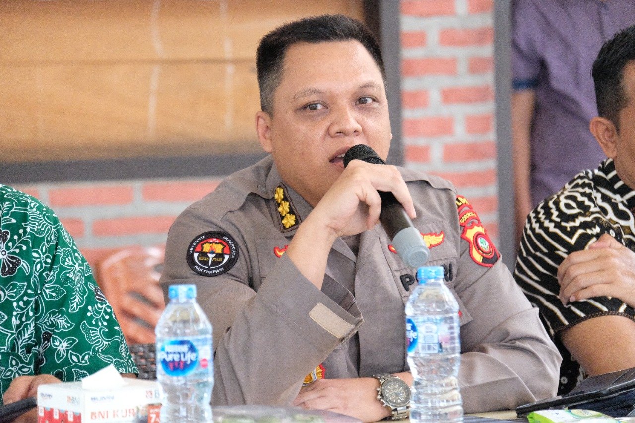 Kabid Humas Polda Gorontalo Kombes Pol Wahyu Tri Cahyono,SIK