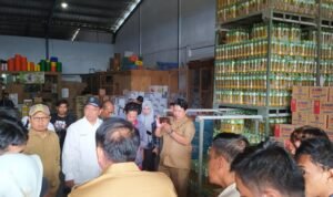 Sidak Penjabat Gubernur Gorontalo Hamka Hendra Nur di Pasar