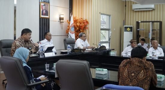 Tim Observasi Desa Percontohan Desa Antikorupsi bersama pemerintah daerah Gorontalo Utara