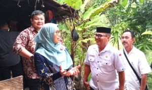 Tim Observasi saat mengunjungi lokasi Desa percontohan Desa Tombulilato sebagai Desa antikorupsi
