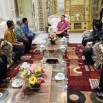 Bupati Thariq Modanggu saat menerima kunjungan silaturahmi Pengurus Gereja Protestan Indonesia Gorontalo (GPIG) Utara