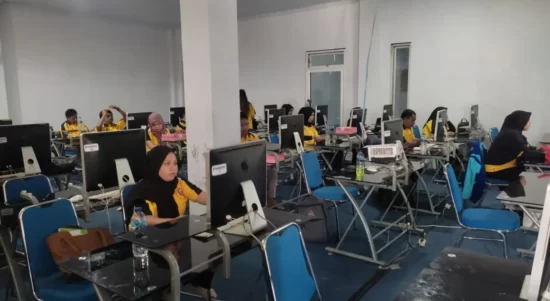 Peserta antusias mengikuti Pelatihan komputer yang digelar BLK Pohuwato dan Pani Gold Project