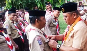 Nasir Giasi melantik pengurus Kwaran Marisa dan Kwaran Buntulia, serta LPK Pramuka Pohuwato