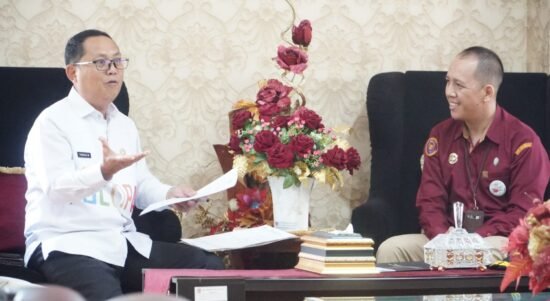 Bupati Gorontalo Utara Thariq Modanggu saat menerima kunjungan kerja Kepala Pelabuhan Perikanan Nusantara