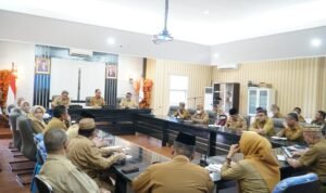 Pemkab Gorontalo Utara saat melaksanakan rapat evaluasi HUT Gorontalo Utara ke 14 (Foto : Humas)