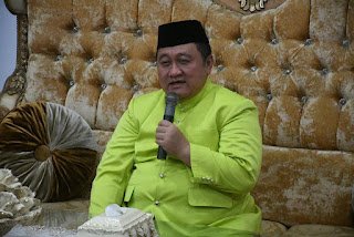 Penjabup Boalemo Hendriwan saat proses adat Tonggeyamo penetapan 1 Syawal