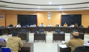 Komisi I DPRD Provinsi Gorontalo saat melakukan rapat bersama OPD