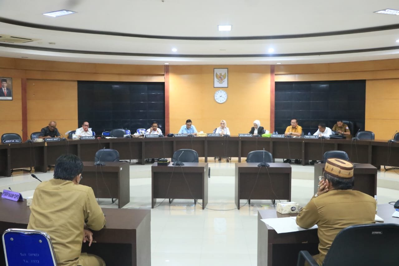 Komisi I DPRD Provinsi Gorontalo saat melakukan rapat bersama OPD