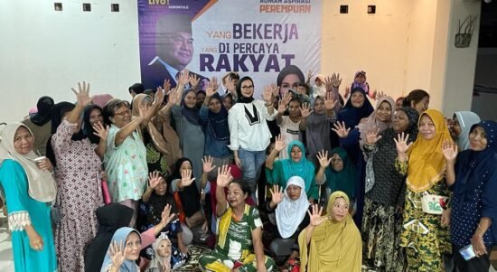 Masyarakat Kelurahan Heledulaa Utara Usai Sherly Djou Membagikan bantuan pangan kemarin
