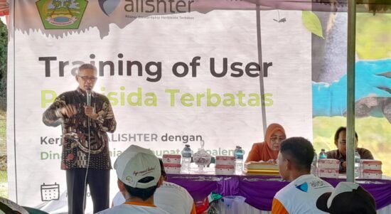 Kepala Pusat Alisher Mulyadi Benteng dalam sambutan pembukaan training of user pestisida