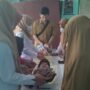 Pengukuran tinggi badan bayi balita di Desa Mutiara