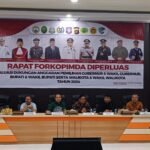 Paris Jusuf Mengelar Rapat Bersama Kepala Daerah Kabupaten/Kota terkait dukungan anggaran Pemilu 2024