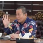 Pejabat Gubernur Ismail Pakaya saat melakukan pertemuan bersama Balai Pelaksanaan Jalan Nasional Gorontalo, di Aula Rujab Gubernur