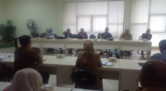 Komisi I Deprov Melakukan Rapat Dengan Sejumlah OPD Pemprov
