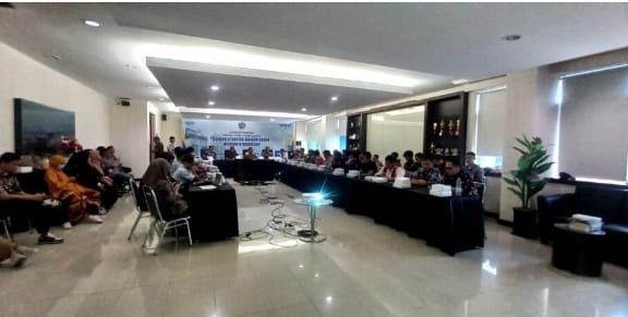 Suasana rapat persiapan pemulangan jemaah haji Gorontalo, yang dipimpin langsung oleh Penjabat Sekdaprov Gorontalo Budiyanto Sidiki di Makassar