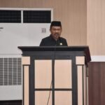 Pj Bupati Boalemo Sherman Moridu saat menghadiri rapat paripurna DPRD Boalemo terkait ranperda pertanggungjawaban APBD tahun 2022