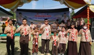 Thariq Modanggu bersama Peserta Perkemahan