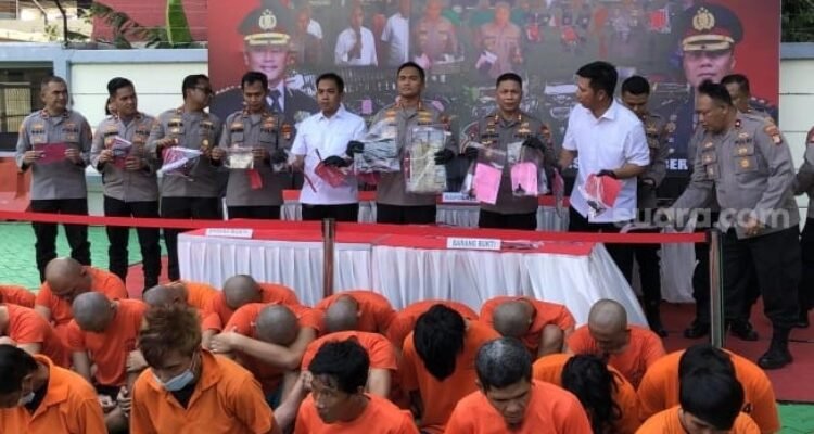 Polres Metro Jakarta Barat meringkus 37 tersangka kasus pencurian kendaraan bermotor