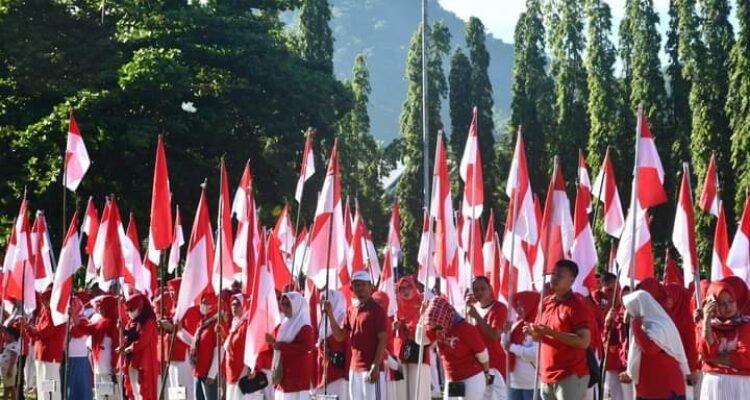 Pencanangan 10 juta bendera merah putih di lingkungan Pemkab Boalemo